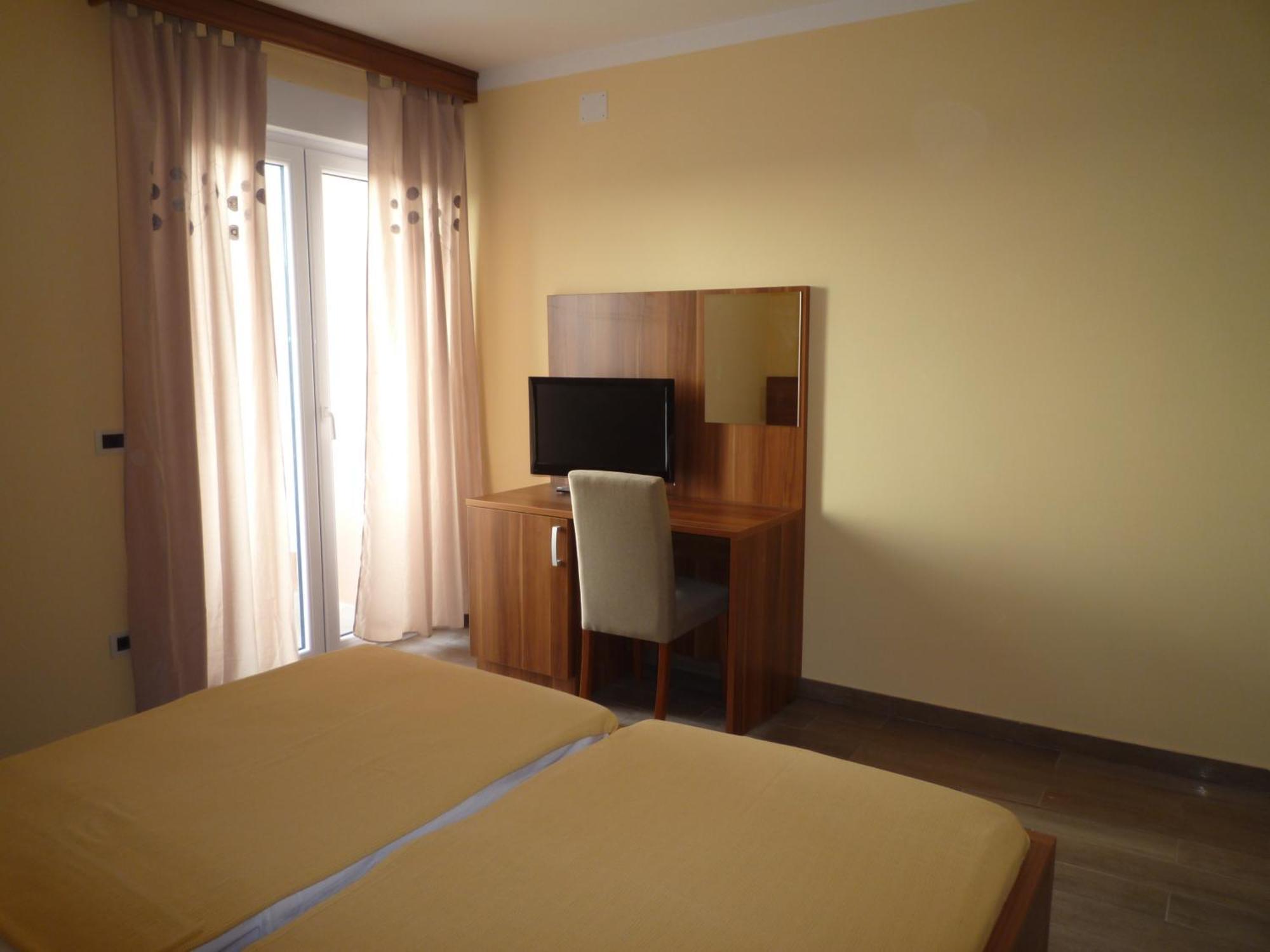 Bed & Breakfast Grgic Novigrad  Exterior photo