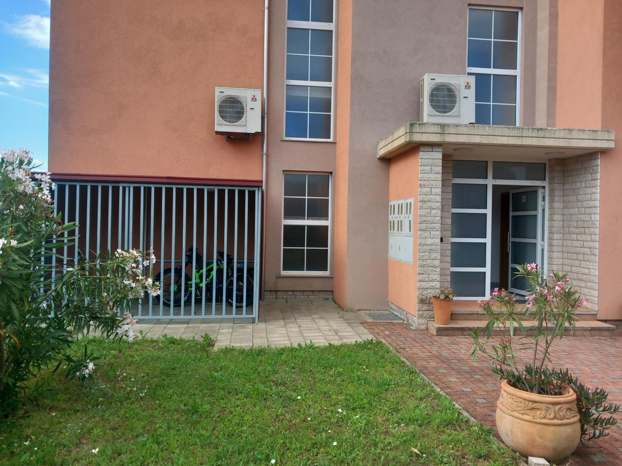 Bed & Breakfast Grgic Novigrad  Exterior photo